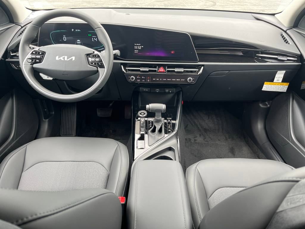 New 2025 Kia Niro EX image 17