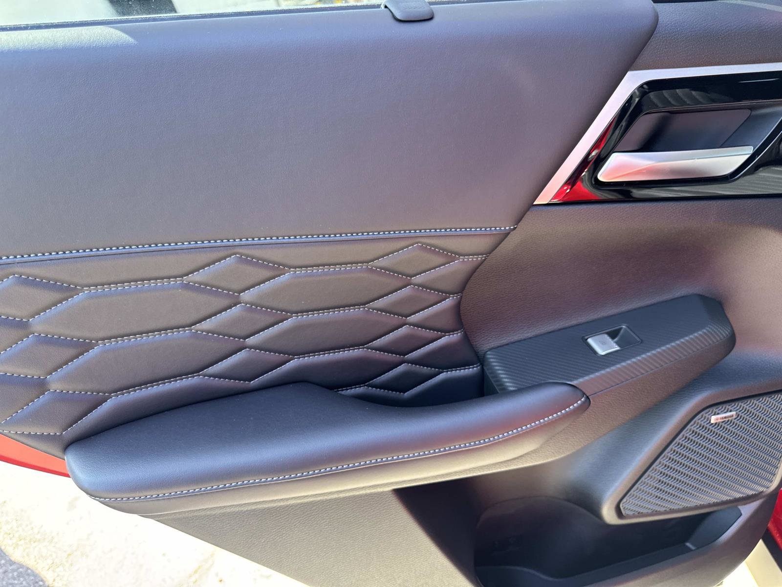 New 2025 Mitsubishi Outlander SEL image 11