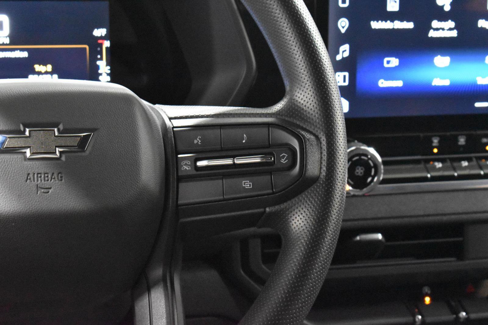 Used 2023 Chevrolet Colorado Trail Boss w/ LPO, Dark Essentials Package image 12