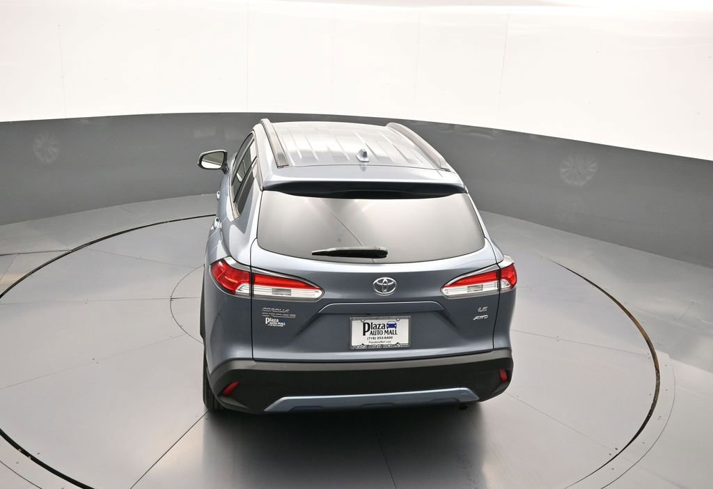 Certified 2022 Toyota Corolla Cross LE AWD/4WD image 38