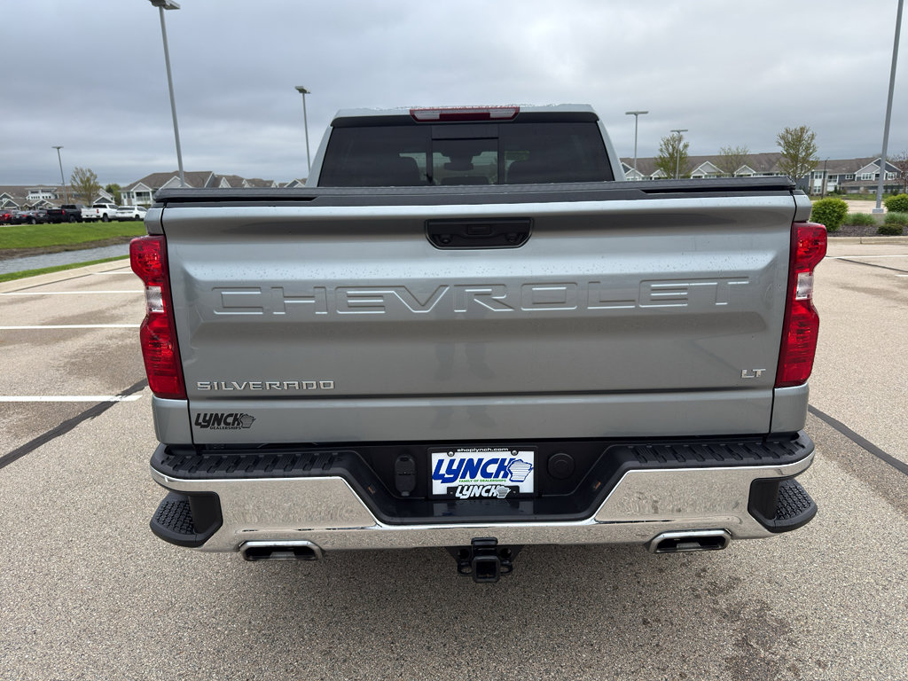 Used 2024 Chevrolet Silverado 1500 LT AWD/4WD image 4