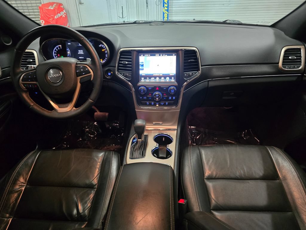Used 2017 Jeep Grand Cherokee Limited w/ Trailer Tow Group IV AWD/4WD image 37