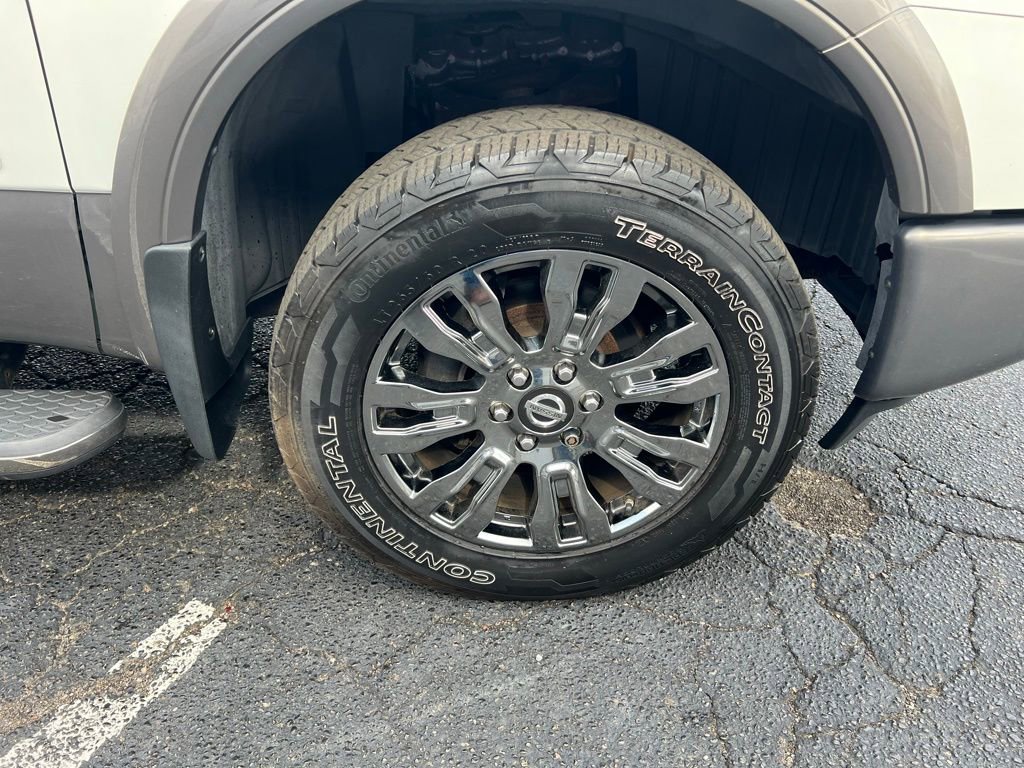 Used 2016 Nissan Titan Platinum Reserve image 36