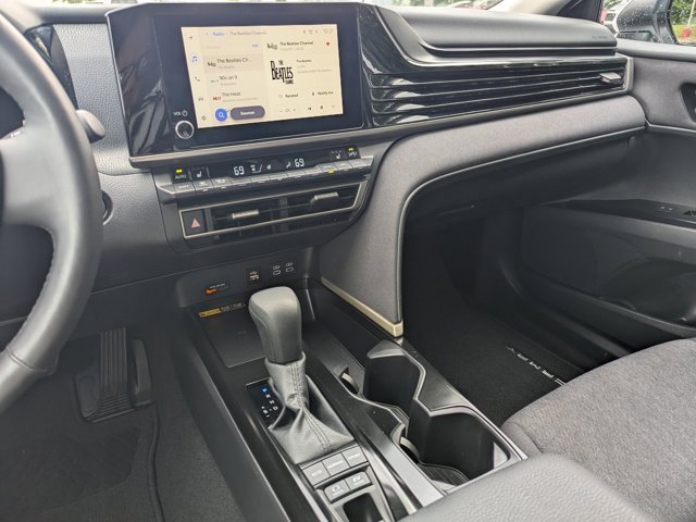 Used 2025 Toyota Camry LE w/ Convenience Package image 24