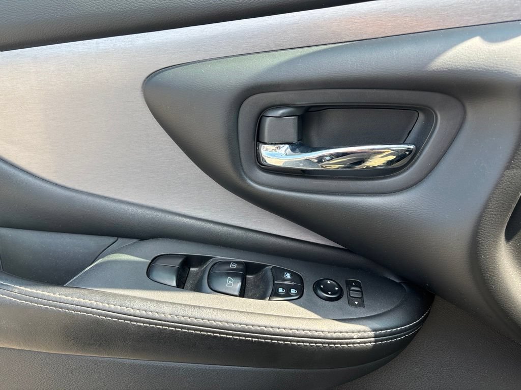 Used 2020 Nissan Murano S w/ Technology Package FWD image 14