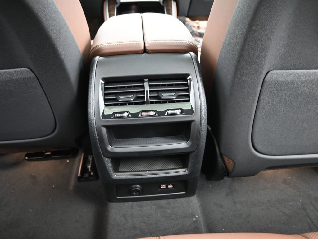 New 2026 BMW X5 xDrive50e AWD/4WD image 38