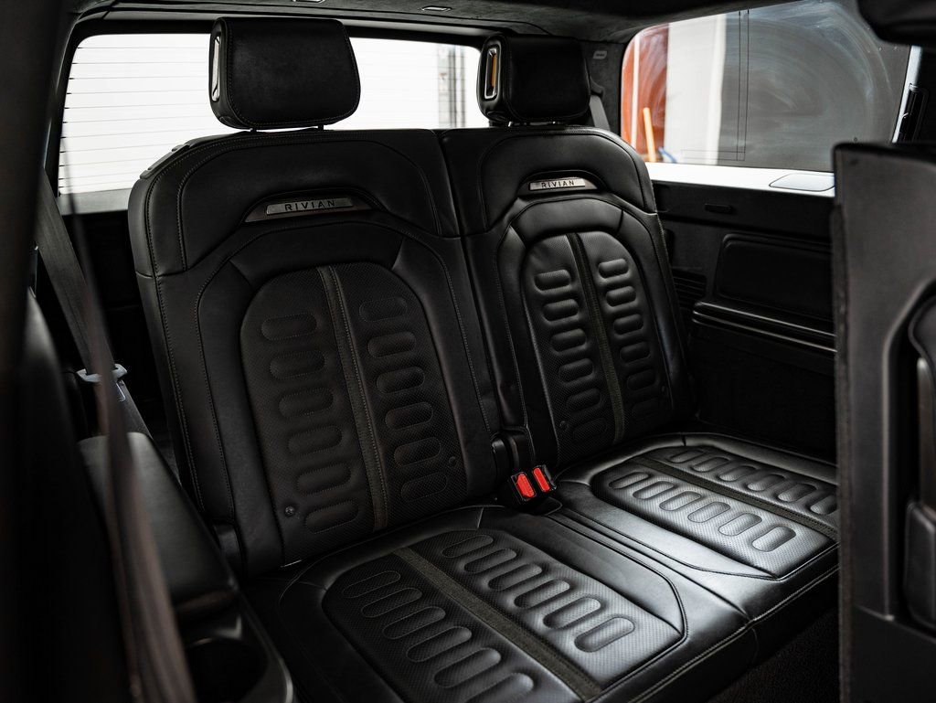 Used 2023 Rivian R1S Adventure image 46