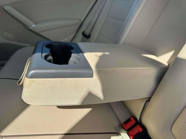 Used 2017 Volkswagen Passat 1.8T R-Line image 13