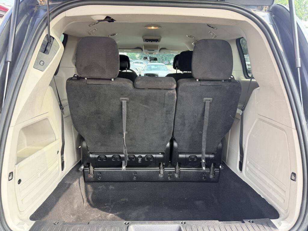 Used 2013 Dodge Grand Caravan SXT FWD image 5