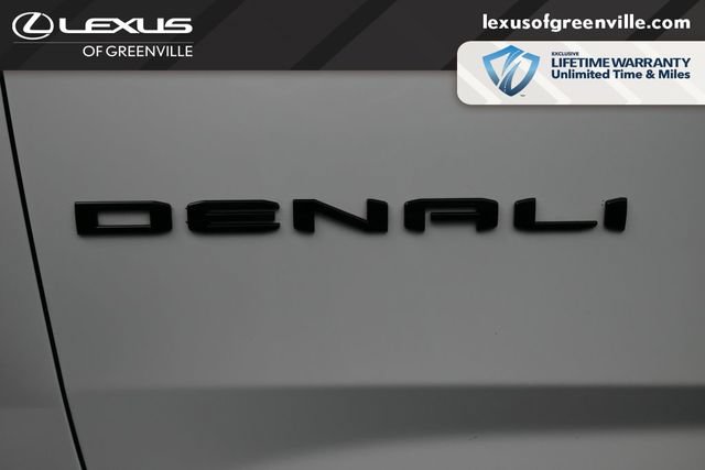 Used 2025 GMC Yukon XL Denali AWD/4WD image 10