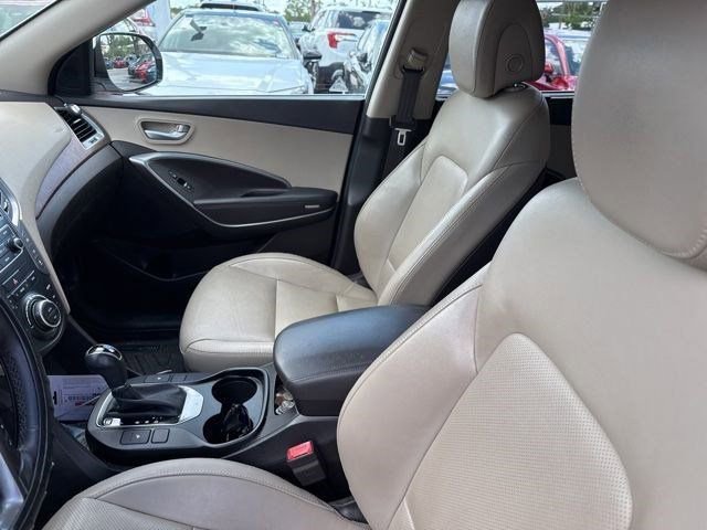 Used 2018 Hyundai Santa Fe SE w/ SE Premium Package 02 AWD/4WD image 9