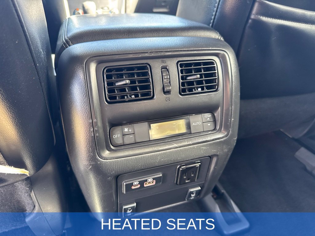 Used 2020 Nissan Pathfinder SL AWD/4WD image 24