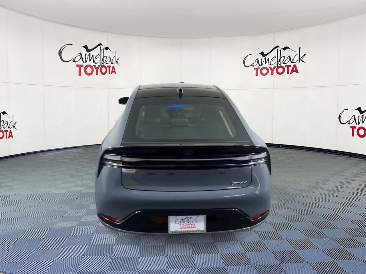 New 2027 Toyota Prius Plug-In Hybrid FWD image 3