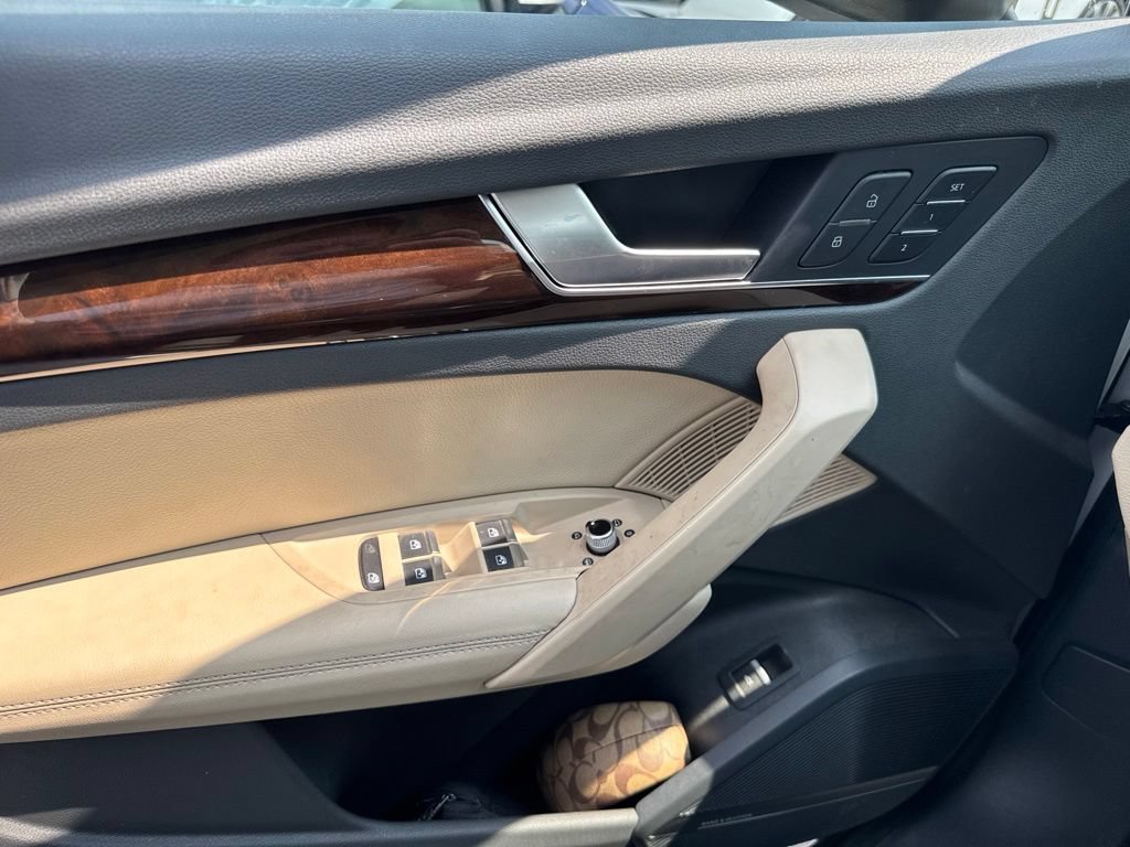 Used 2018 Audi Q5 Prestige w/ Prestige Package AWD/4WD image 22