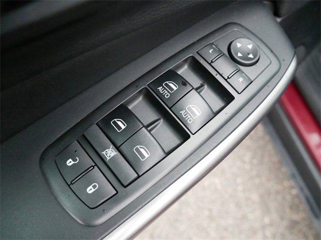 Used 2019 Jeep Cherokee Latitude Plus w/ Cold Weather Group image 13