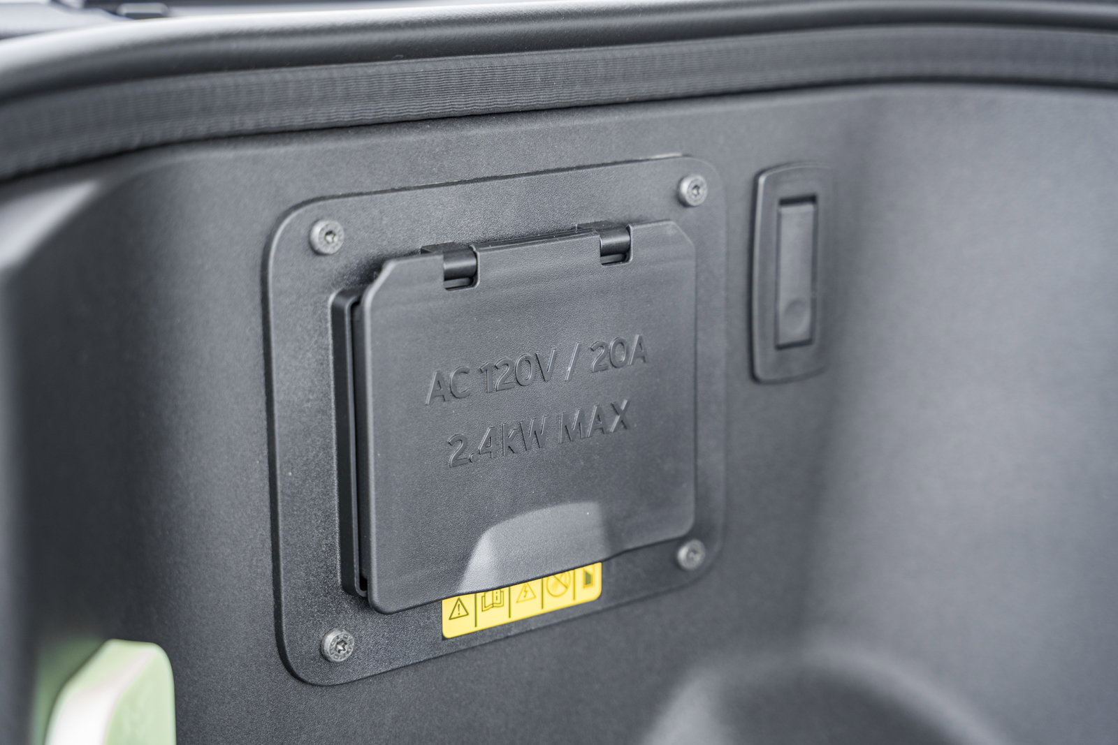 New 2025 Ford F150 Lightning Flash image 23