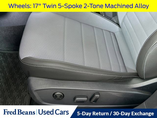Used 2025 Volkswagen Jetta SE image 20