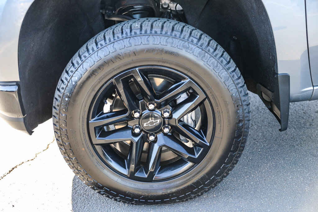 Used 2021 Chevrolet Silverado 1500 Custom Trail Boss AWD/4WD image 27