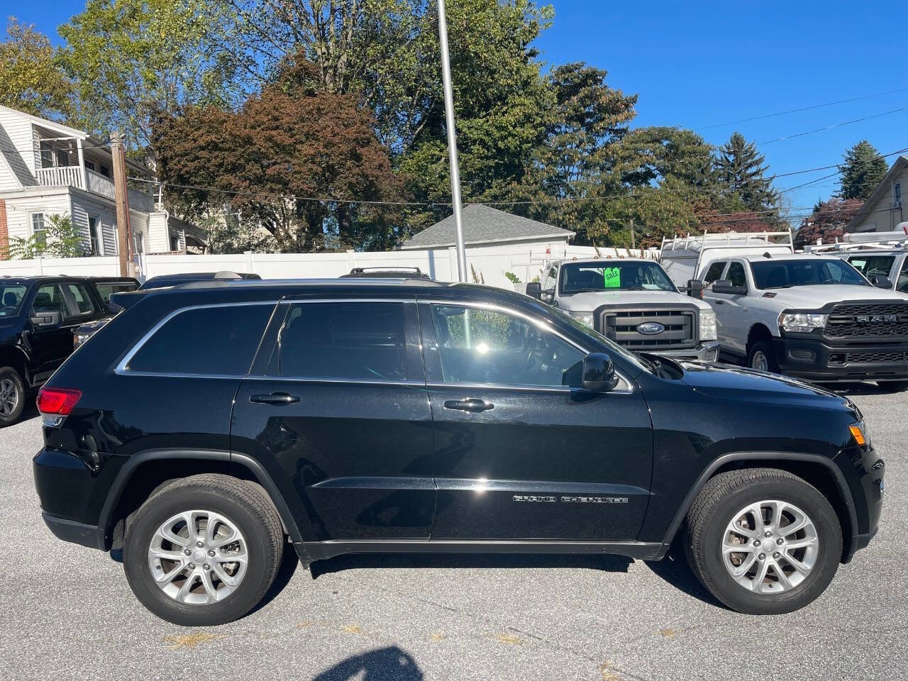 Used 2021 Jeep Grand Cherokee Laredo X image 7