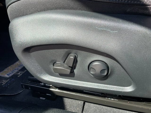 Used 2022 Jeep Compass Limited w/ Sun and Sound Group AWD/4WD image 9