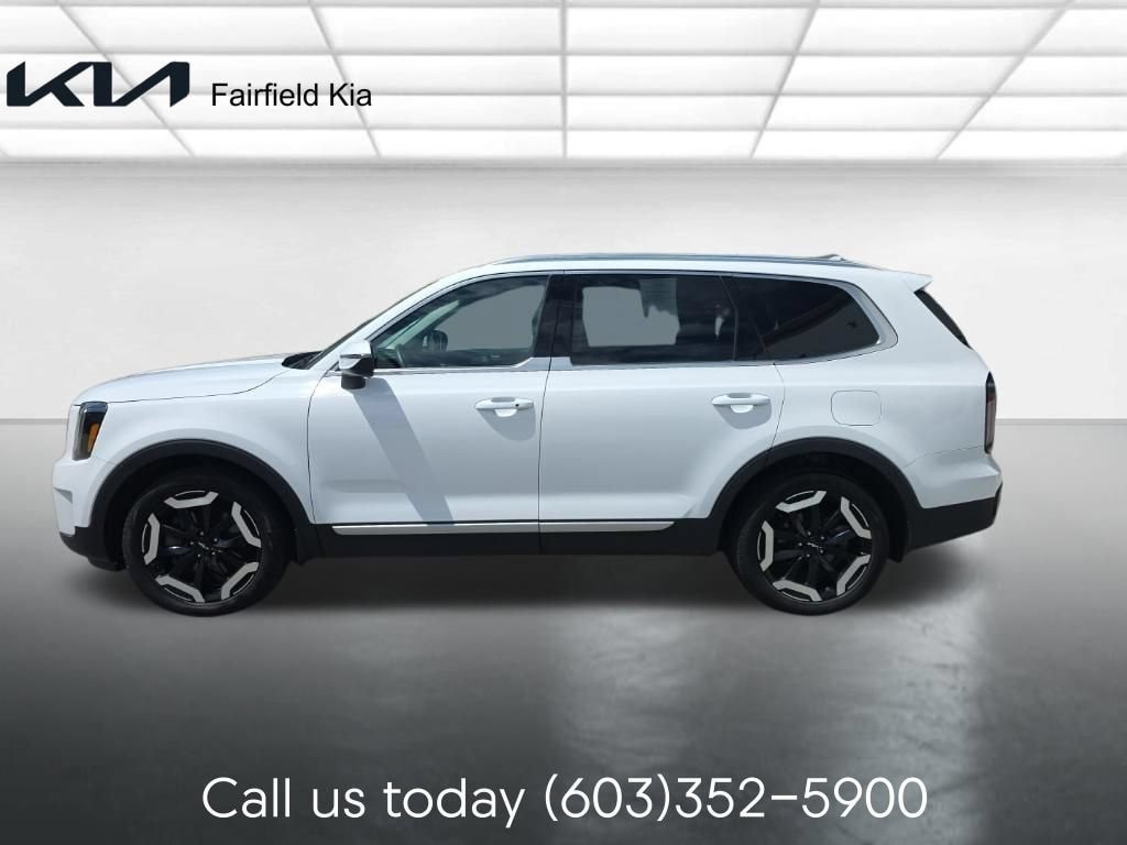 Certified 2024 Kia Telluride EX w/ EX Captain's Chair Package AWD/4WD image 2