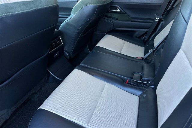 Used 2025 Lexus GX 550 image 13