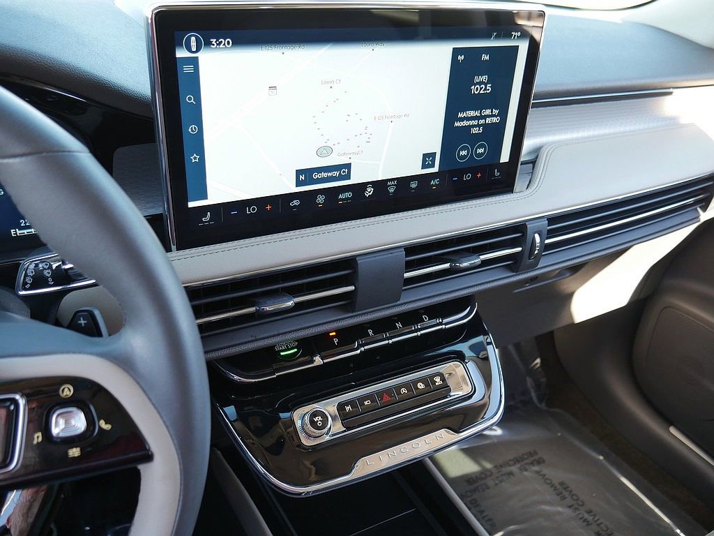 Used 2023 Lincoln Corsair AWD w/ Rear Removable Package Tray image 35