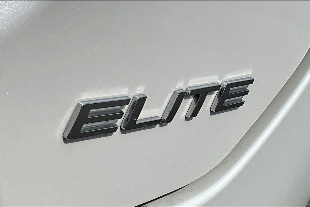 Used 2025 Honda Pilot Elite image 26