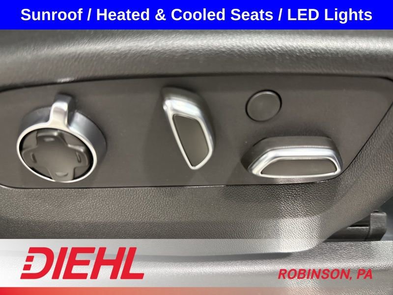 Used 2022 GMC Sierra 1500 AT4X image 16