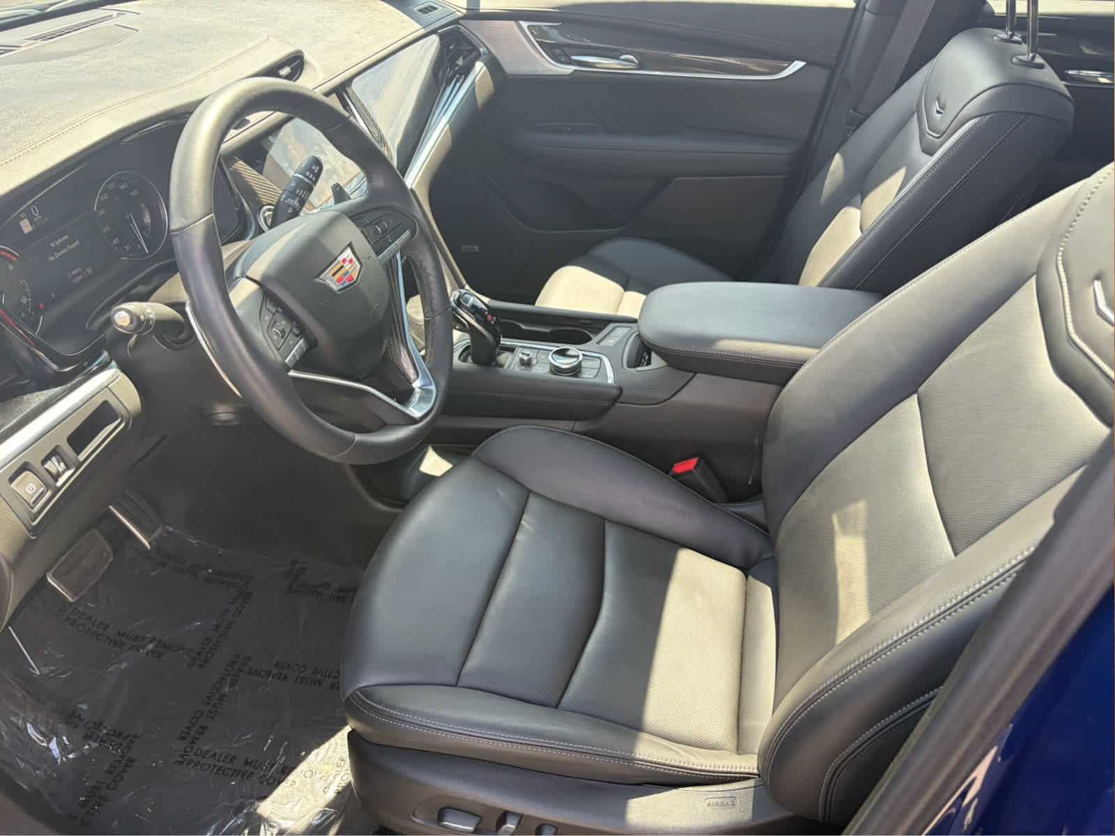 Used 2024 Cadillac XT6 Sport AWD/4WD image 4
