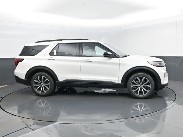 New 2026 Ford Explorer ST-Line image 4