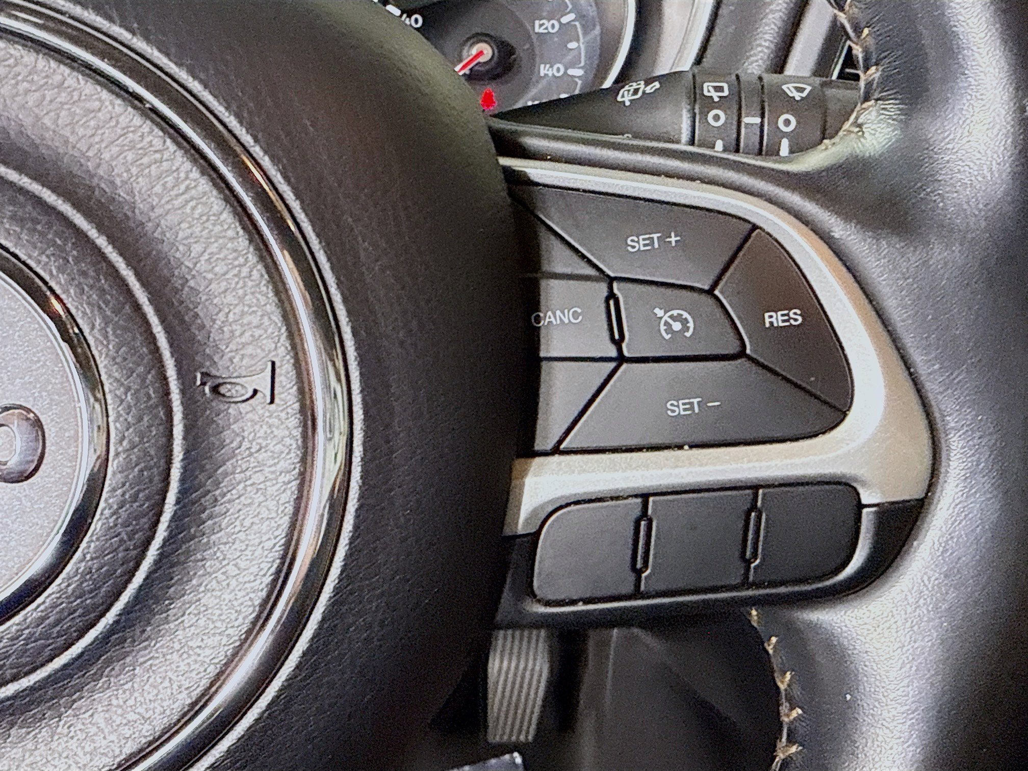 Used 2020 Jeep Compass Latitude w/ Popular Equipment Group image 15