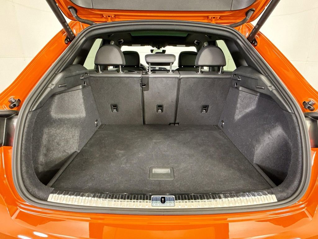 Certified 2025 Audi Q3 2.0T Premium w/ Convenience Package image 26