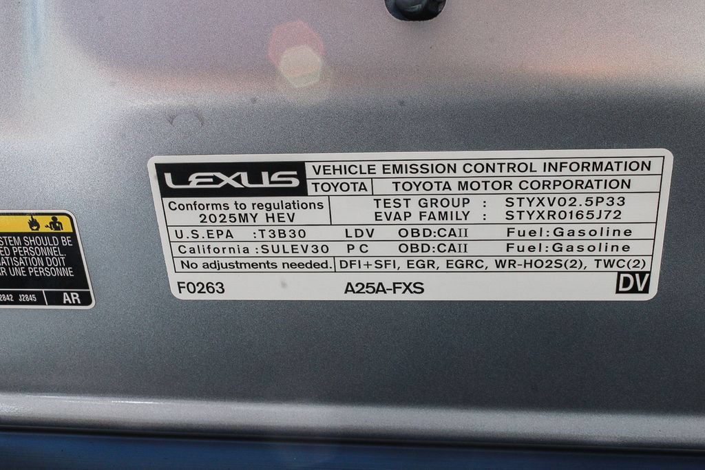 Used 2025 Lexus ES 300h w/ Premium Package FWD image 28