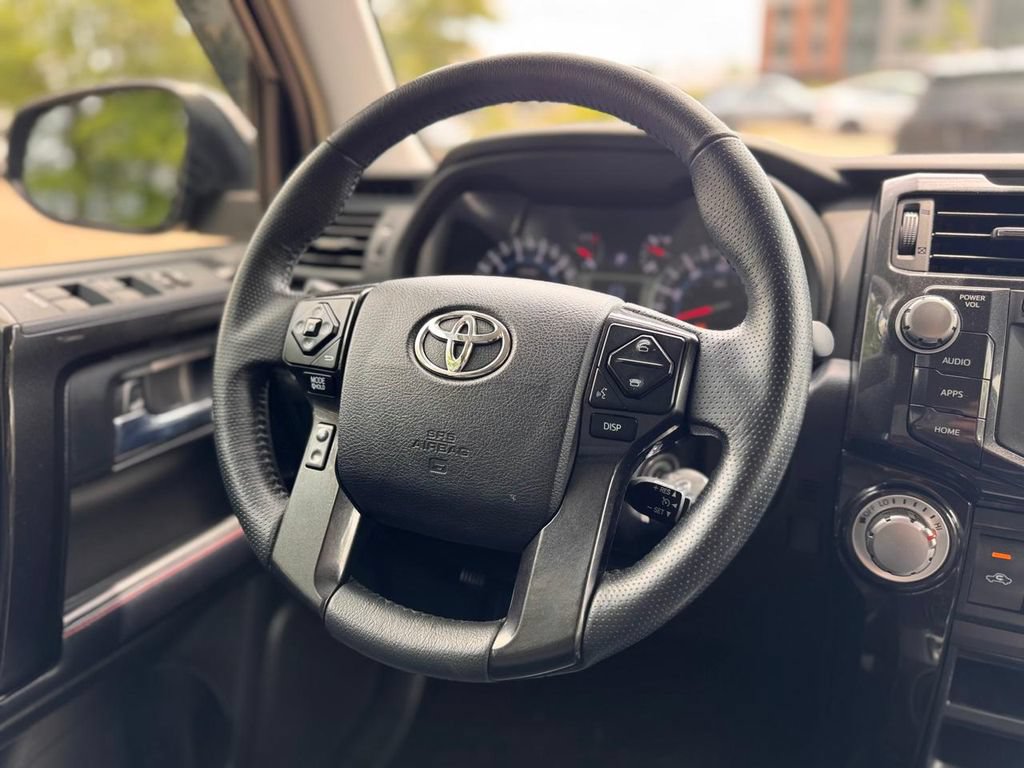 Used 2018 Toyota 4Runner TRD Off-Road Premium AWD/4WD image 23