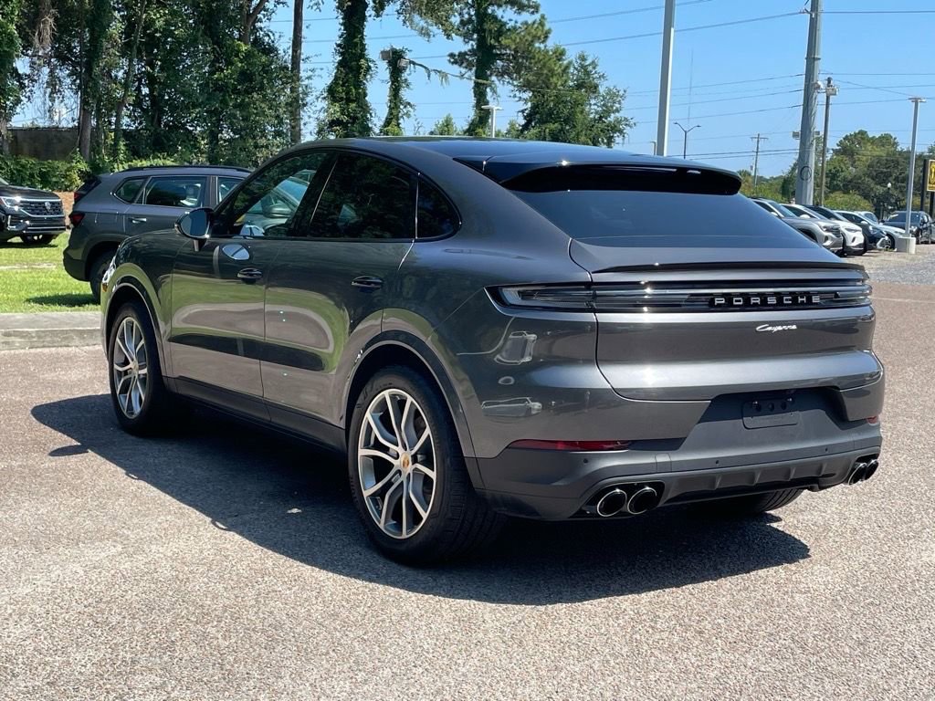 Used 2024 Porsche Cayenne Coupe image 28