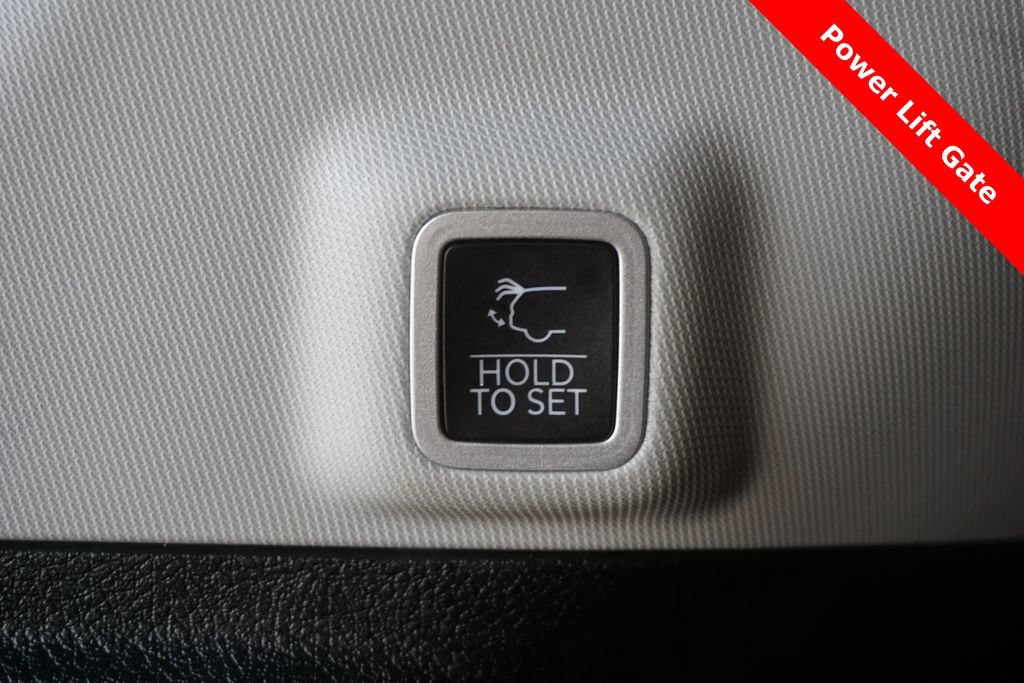 Used 2023 Jeep Grand Cherokee 4WD 4xe w/ Luxury Tech Group II image 21