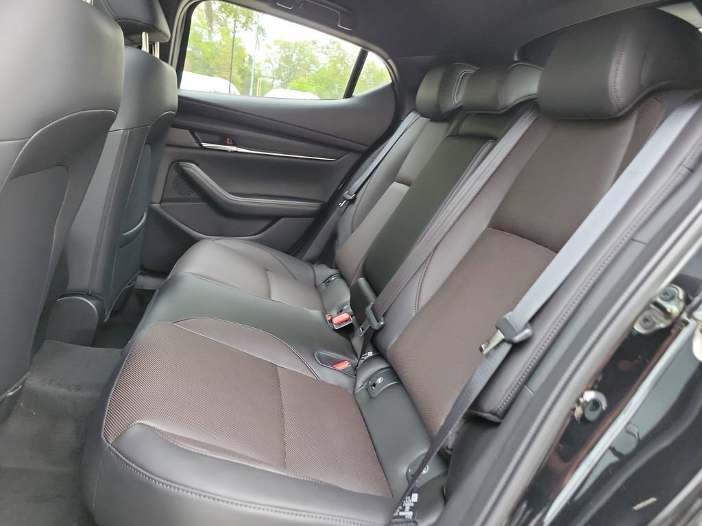 New 2026 MAZDA MAZDA3 2.5 S Hatchback w/ Premium Pkg FWD image 12