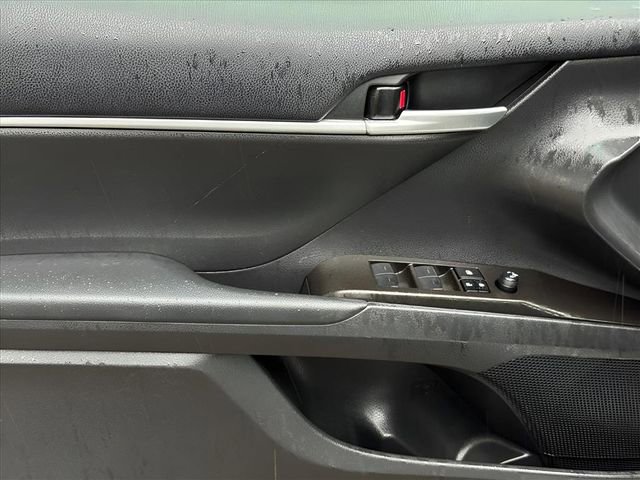 Used 2023 Toyota Camry SE image 17
