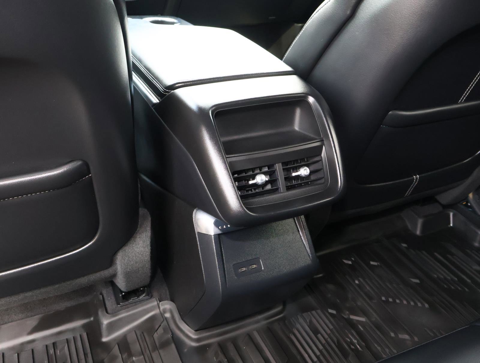 Certified 2024 Cadillac Lyriq Luxury image 16