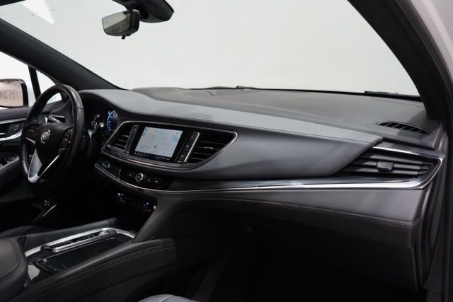 Used 2024 Buick Enclave Premium image 17