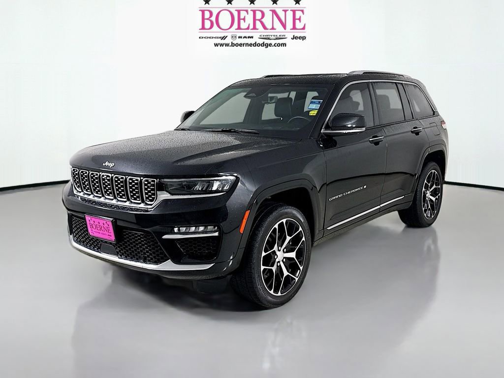 Used 2023 Jeep Grand Cherokee Summit image 3