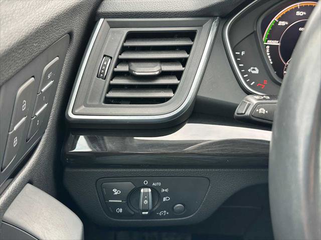 Used 2020 Audi Q5 e Premium Plus image 33