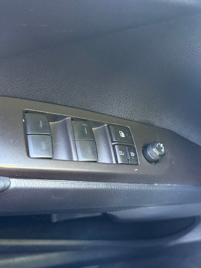 Used 2023 Toyota Camry SE w/ Convenience Package FWD image 35