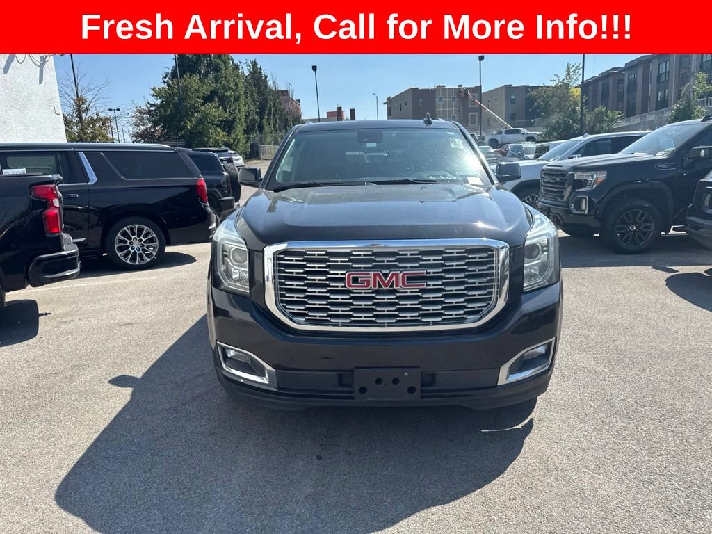 Used 2020 GMC Yukon Denali w/ Denali Premium Package AWD/4WD image 2