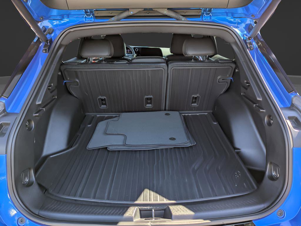 Used 2025 Chevrolet Equinox EV RS FWD image 12