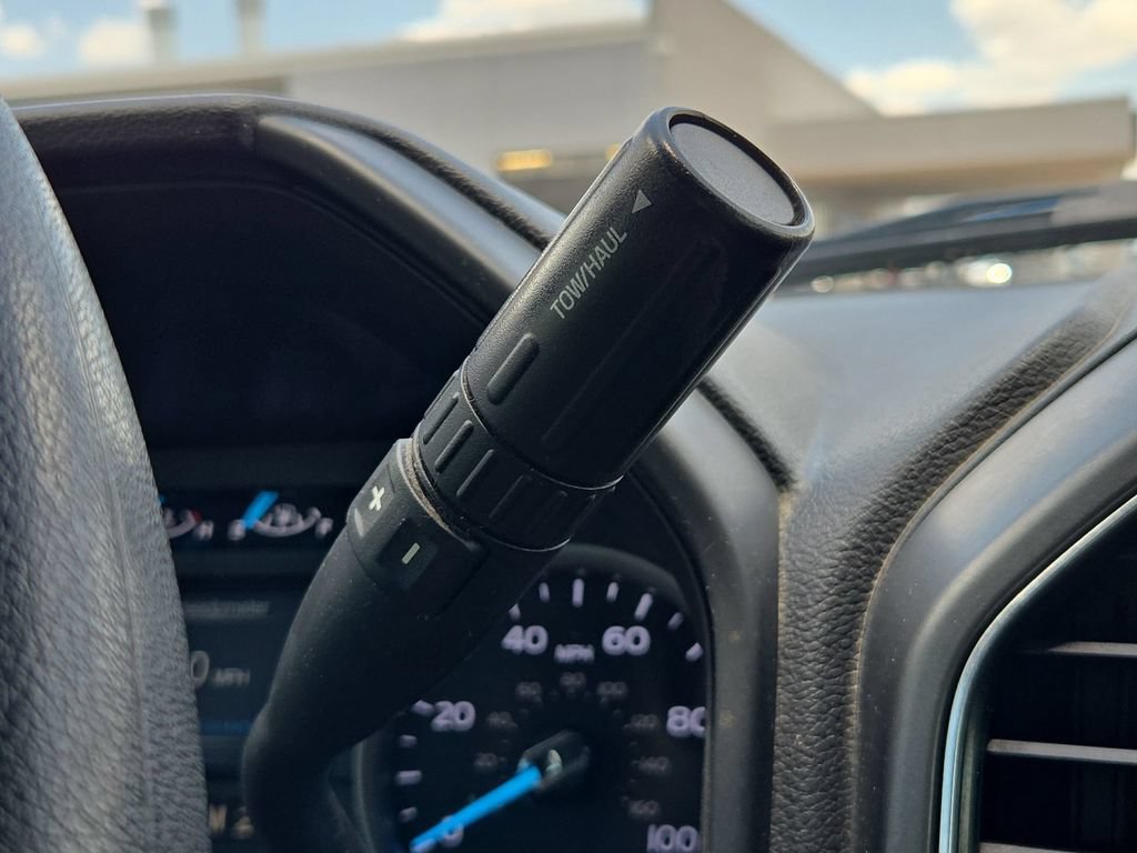 Used 2019 Ford F350 XLT w/ XLT Premium Package AWD/4WD image 16