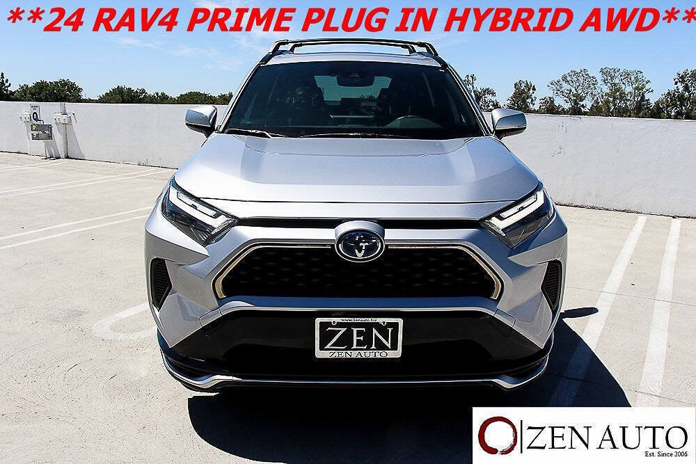 Used 2024 Toyota RAV4 SE w/ Weather & Moonroof Package AWD/4WD image 2