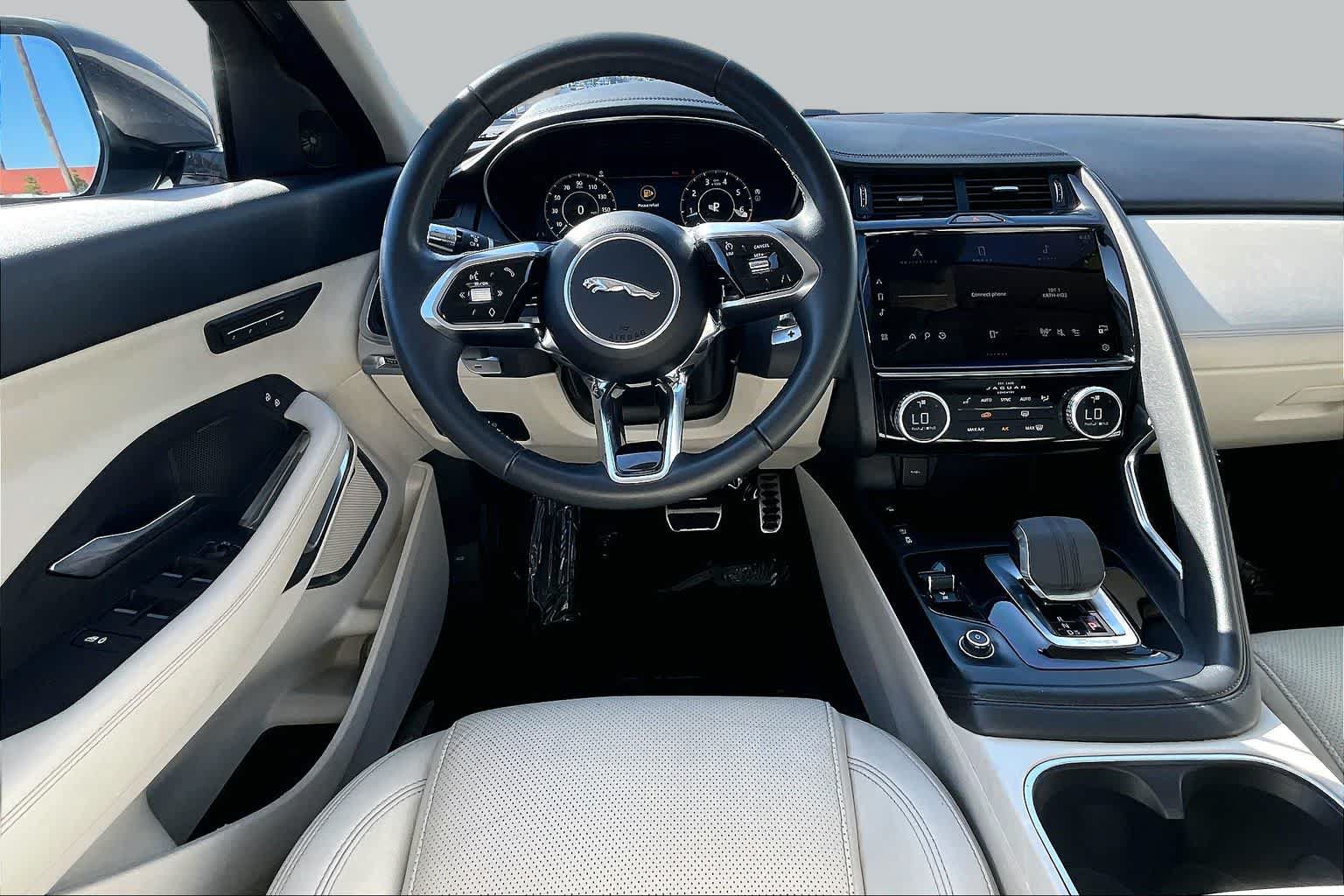 Used 2022 Jaguar E-PACE SE AWD/4WD image 6