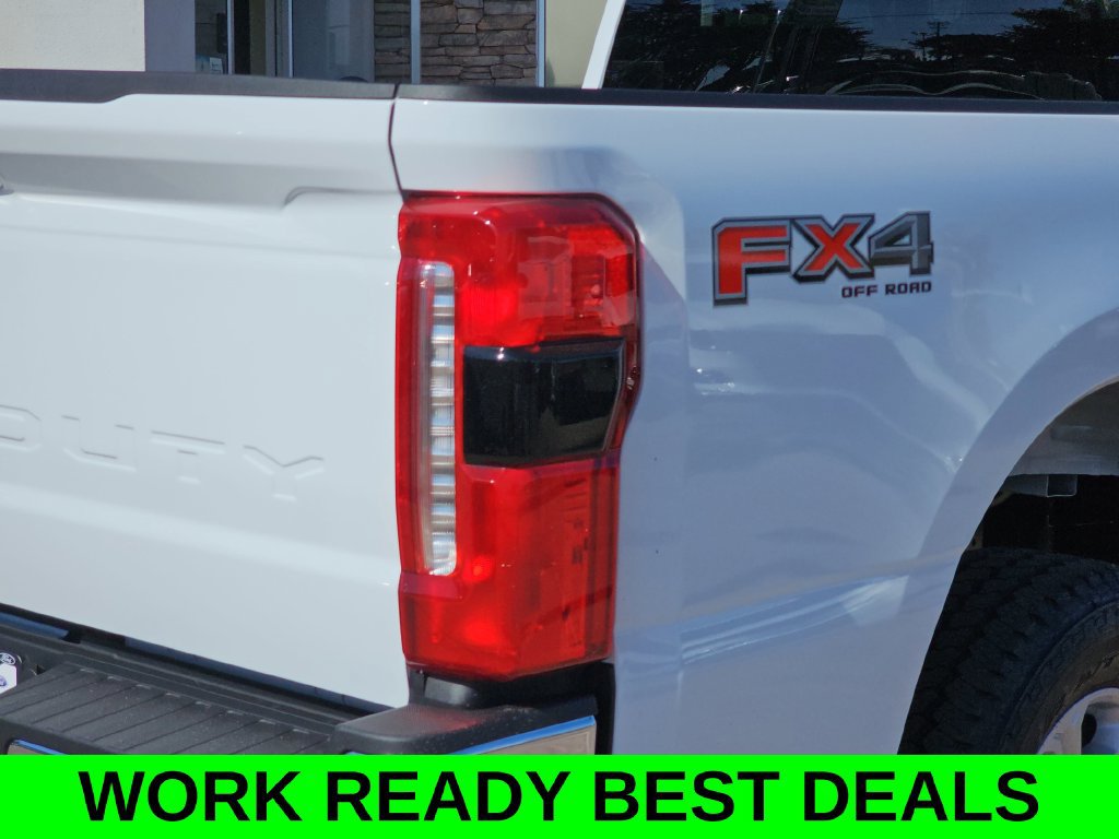 New 2026 Ford F250 XLT w/ XLT Premium Package AWD/4WD image 40